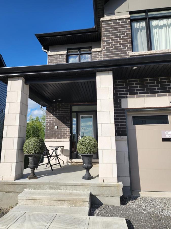 Place You Can Call Home !!! Near Ottawa Airport Exteriör bild